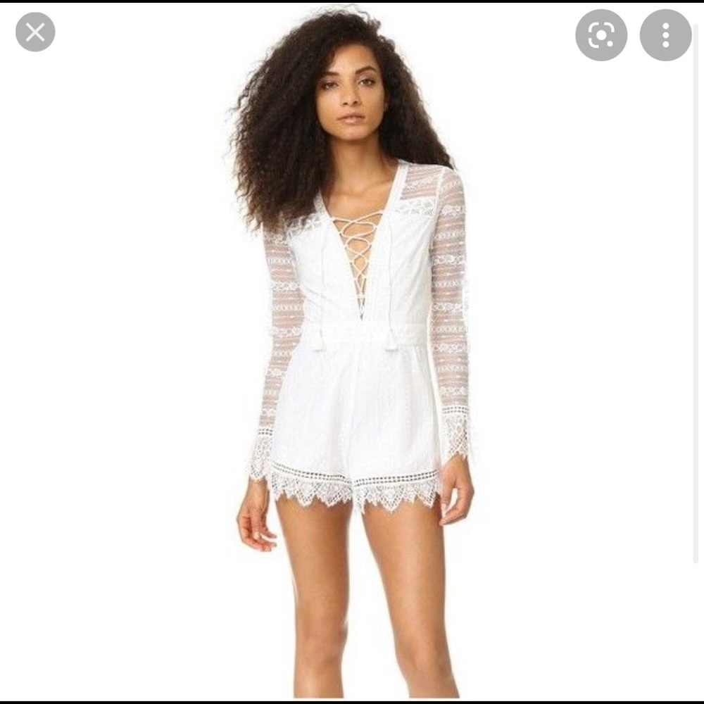 Saylor white lace romper like new